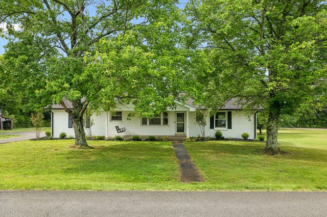 174 Young Rd, Lebanon, TN 37090