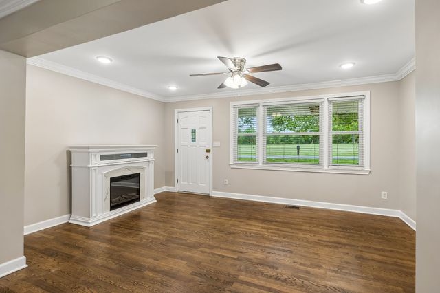 174 Young Rd, Lebanon, TN 37090