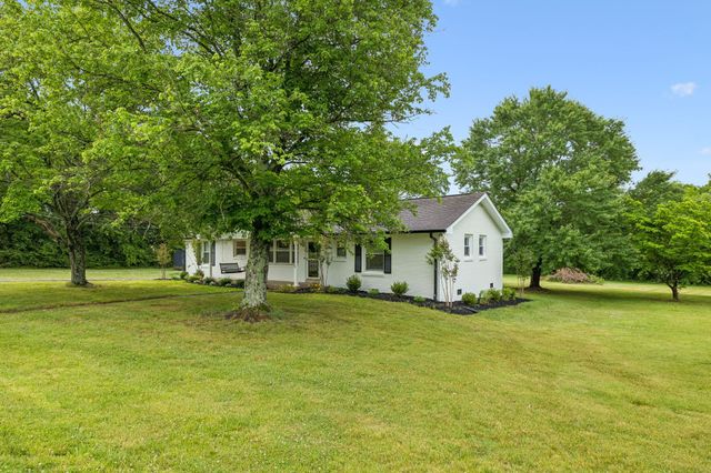 174 Young Rd, Lebanon, TN 37090