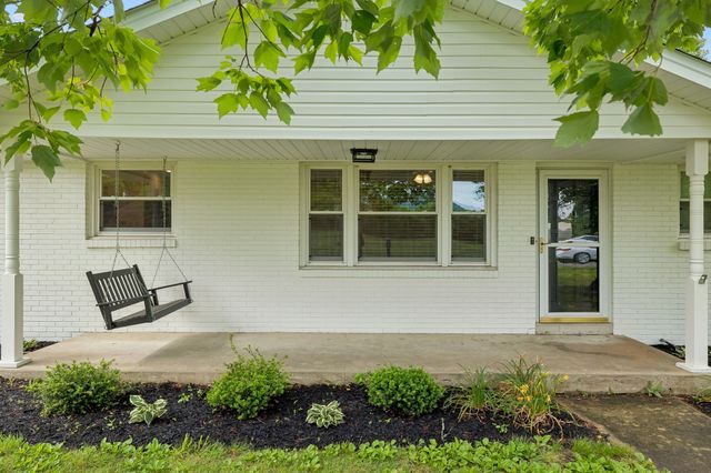 174 Young Rd, Lebanon, TN 37090