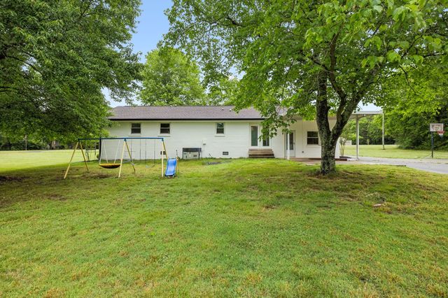174 Young Rd, Lebanon, TN 37090