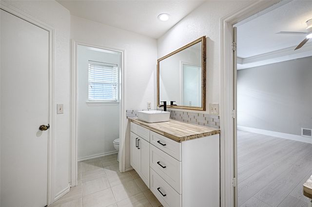 2217 Cedar Circle, Carrollton, TX 75006