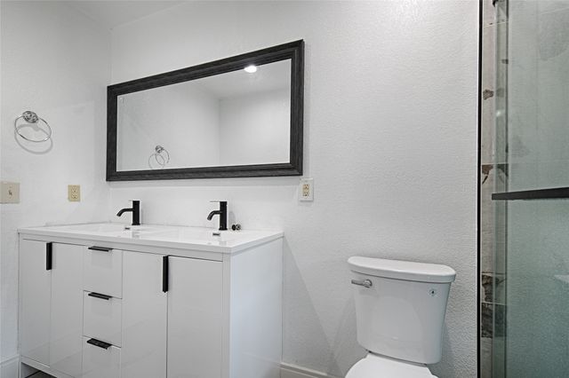 2217 Cedar Circle, Carrollton, TX 75006
