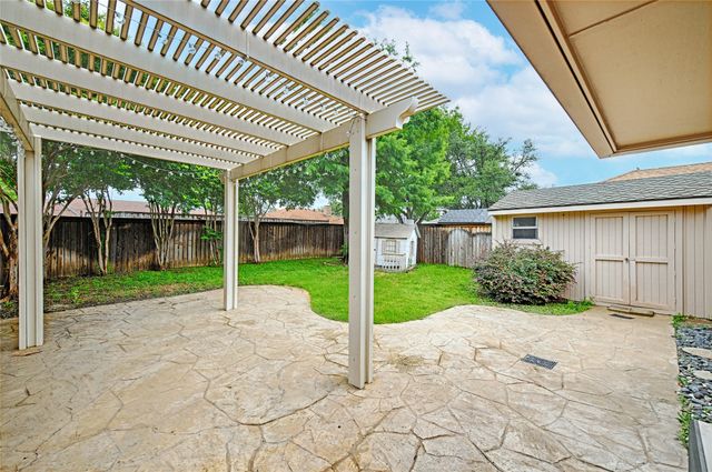 2217 Cedar Circle, Carrollton, TX 75006