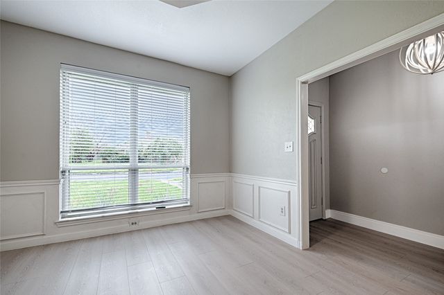 2217 Cedar Circle, Carrollton, TX 75006