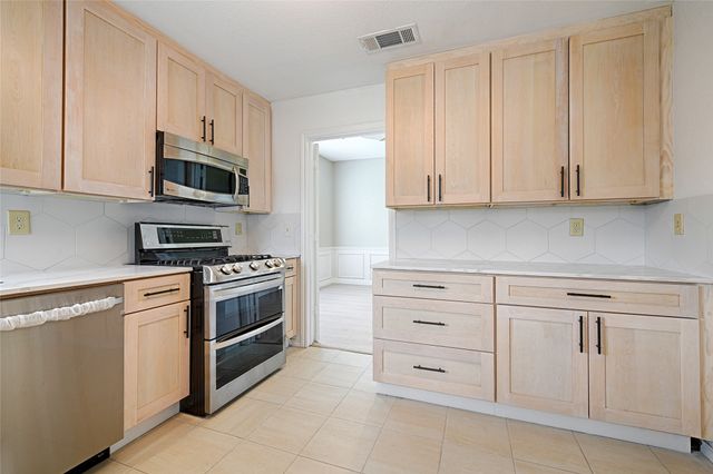 2217 Cedar Circle, Carrollton, TX 75006