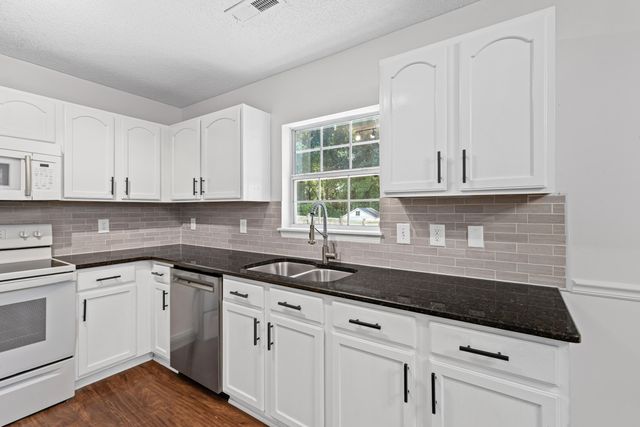 5143 Ballantine Drive, Summerville, SC 29485