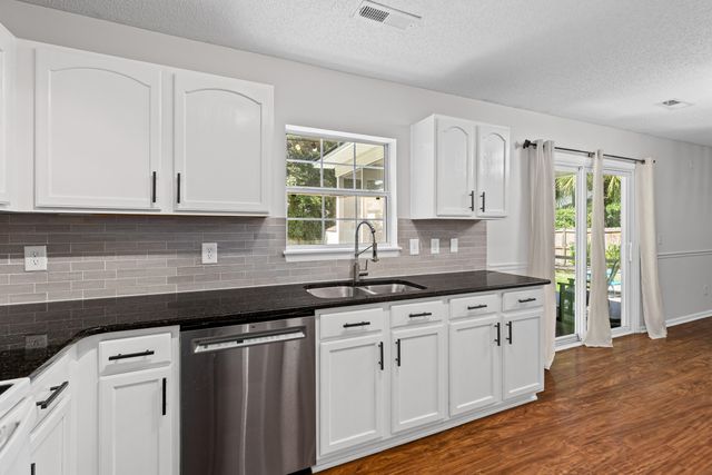 5143 Ballantine Drive, Summerville, SC 29485