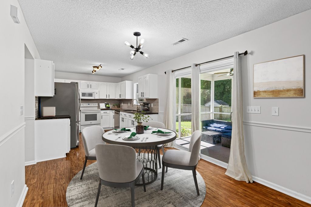 Image 14 of property listing at 5143 Ballantine Drive, Summerville, SC 29485