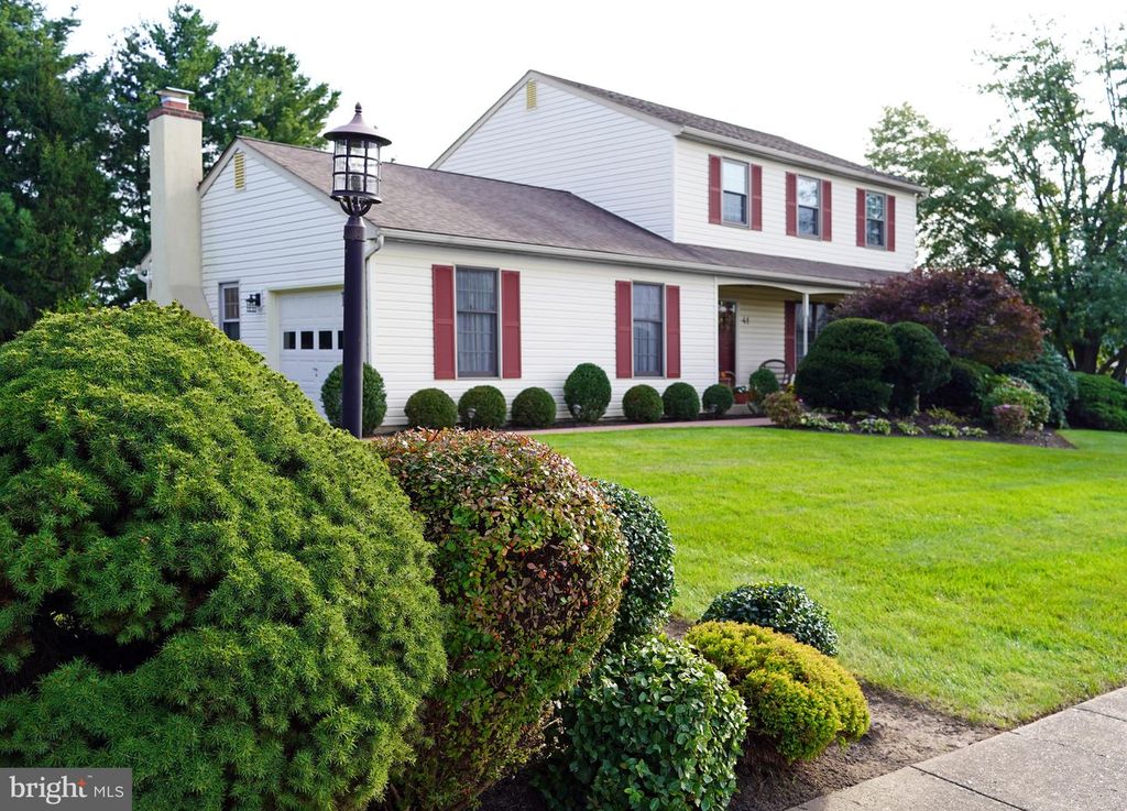 41 CASTLEWOOD DR, CHALFONT, PA 18914 — photo 2