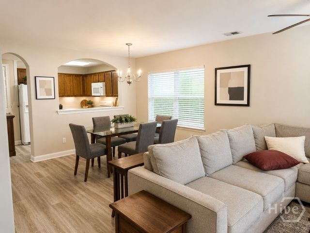 48 Winter Lake Circle, Savannah, GA 31407