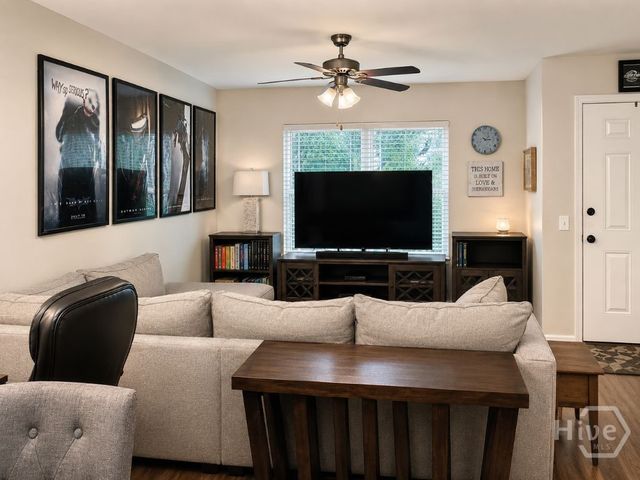 48 Winter Lake Circle, Savannah, GA 31407