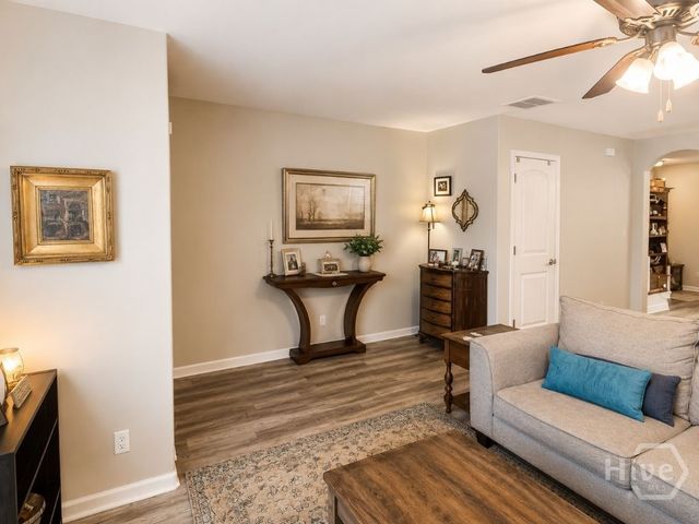 48 Winter Lake Circle, Savannah, GA 31407
