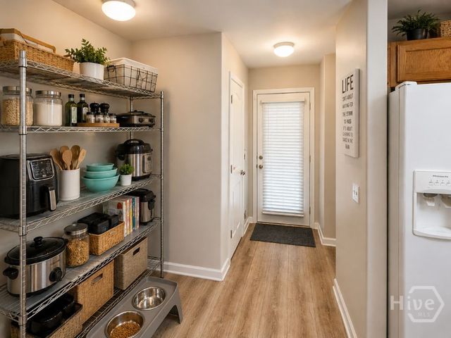 48 Winter Lake Circle, Savannah, GA 31407
