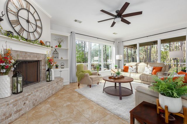 40 Artesian Way, New Caney, TX 77357