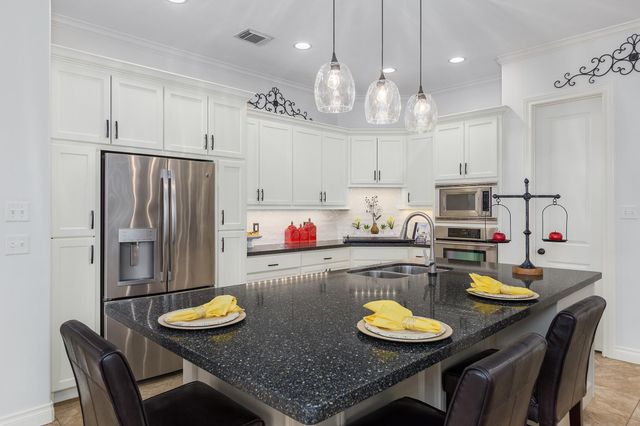 40 Artesian Way, New Caney, TX 77357