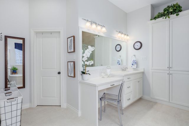 40 Artesian Way, New Caney, TX 77357