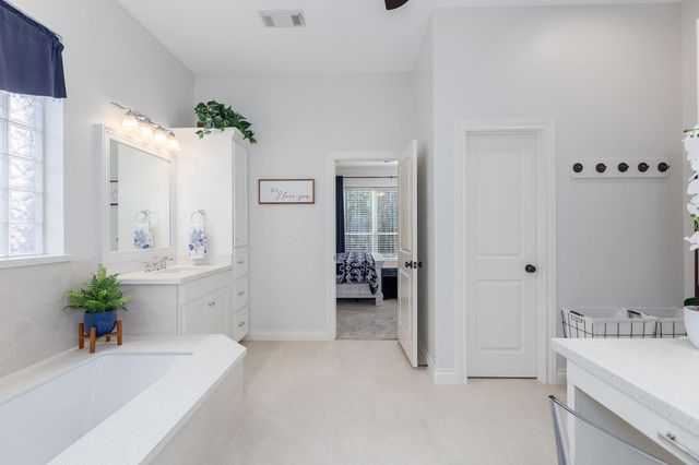 40 Artesian Way, New Caney, TX 77357