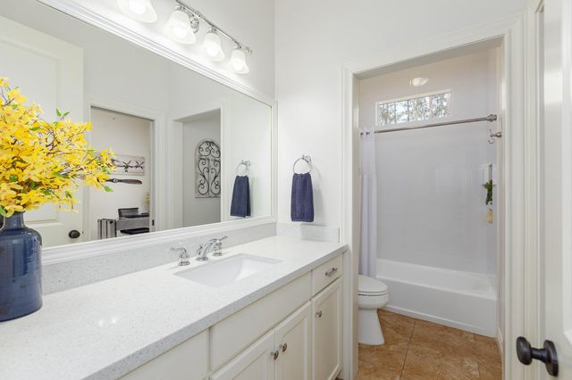 40 Artesian Way, New Caney, TX 77357