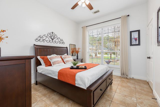 40 Artesian Way, New Caney, TX 77357