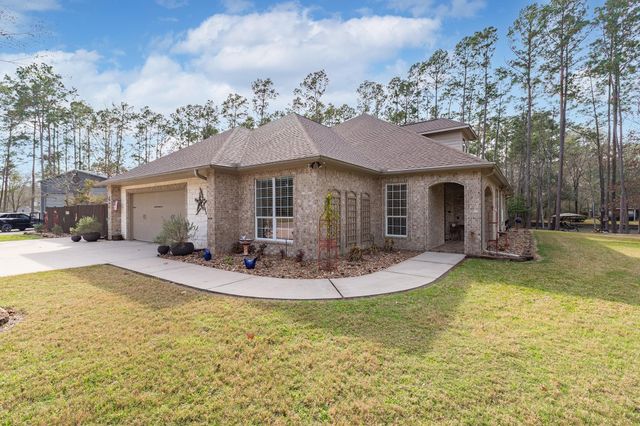 40 Artesian Way, New Caney, TX 77357