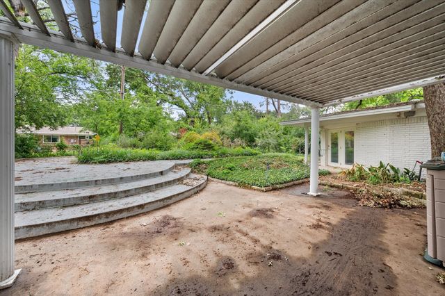 1209 W Lilly Lane, Arlington, TX 76013