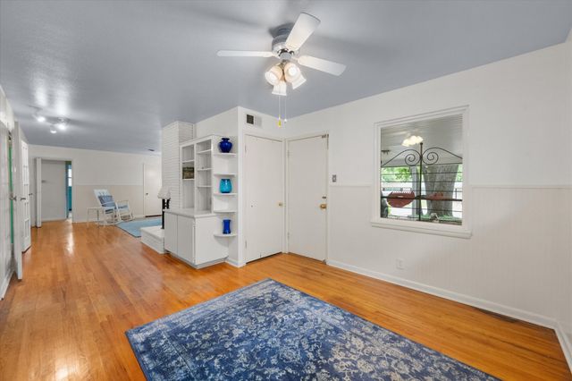 1209 W Lilly Lane, Arlington, TX 76013
