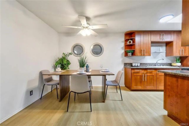 11138 Aqua Vista Street 9, Studio City, CA 91602