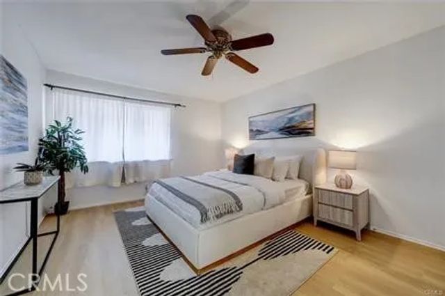 11138 Aqua Vista Street 9, Studio City, CA 91602