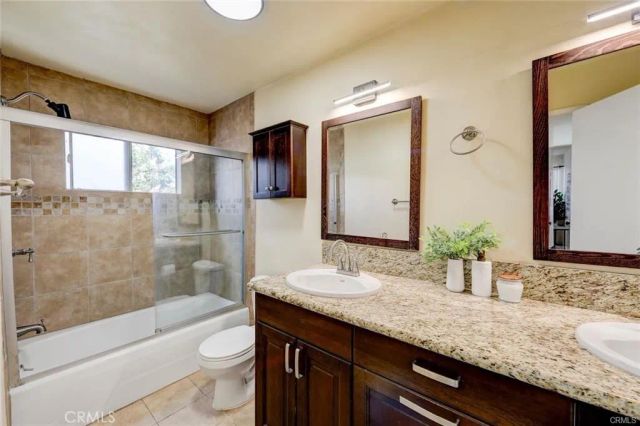 11138 Aqua Vista Street 9, Studio City, CA 91602