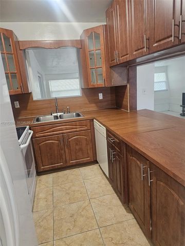 331 NW 195th Terrace, Miami Gardens, FL 33169
