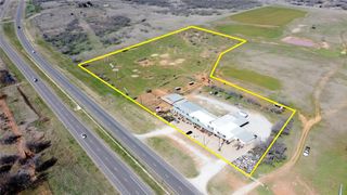 3916 US HWY 287 N, Henrietta, TX 76365