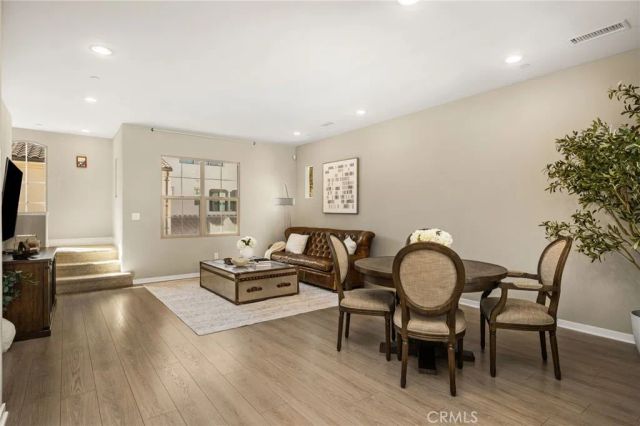 111 Tallowood, Irvine, CA 92620