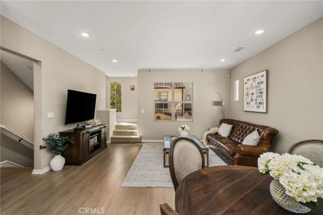 111 Tallowood, Irvine, CA 92620