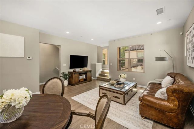111 Tallowood, Irvine, CA 92620