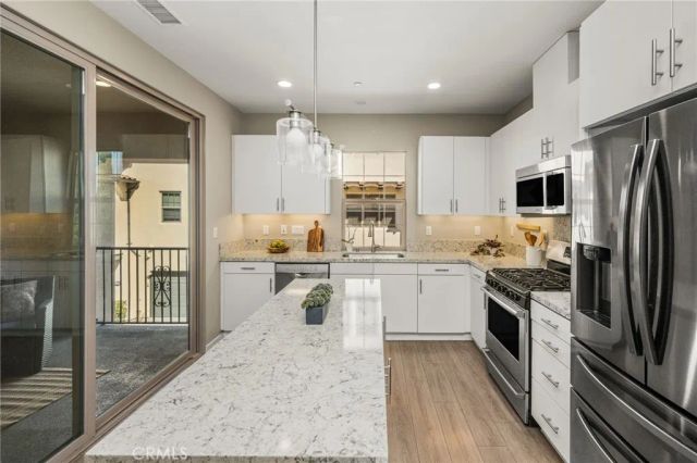 111 Tallowood, Irvine, CA 92620