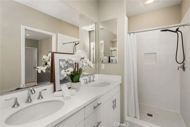 111 Tallowood, Irvine, CA 92620