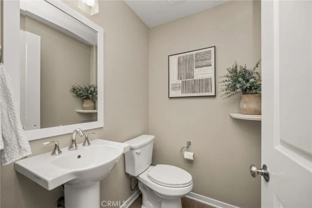 111 Tallowood, Irvine, CA 92620