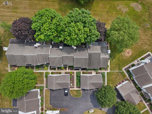 608 CAMBRIDGE CT, Palmyra, PA 17078