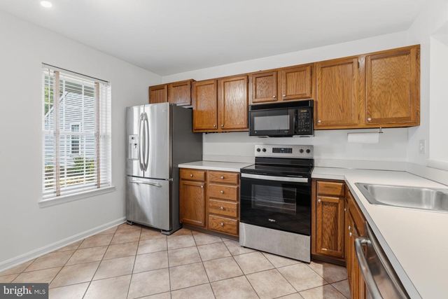 608 CAMBRIDGE CT, Palmyra, PA 17078