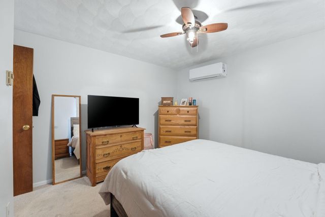 889 Hitzfield Street, Huntington, IN 46750