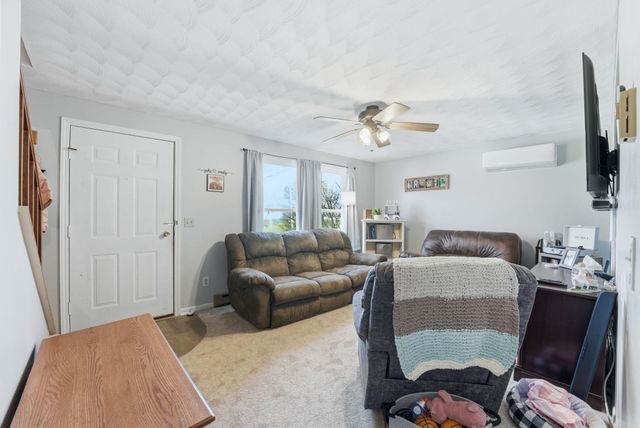 889 Hitzfield Street, Huntington, IN 46750