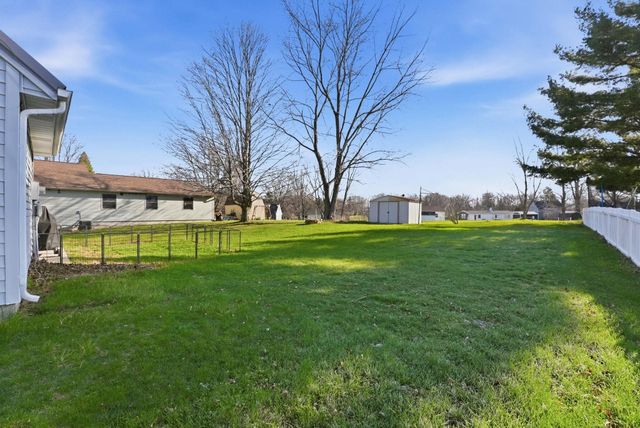 889 Hitzfield Street, Huntington, IN 46750