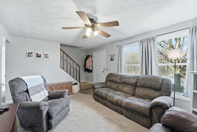 889 Hitzfield Street, Huntington, IN 46750