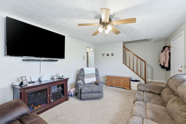 889 Hitzfield Street, Huntington, IN 46750