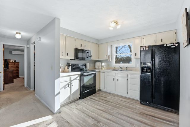 889 Hitzfield Street, Huntington, IN 46750