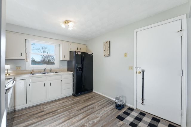 889 Hitzfield Street, Huntington, IN 46750