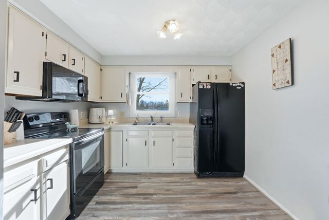 889 Hitzfield Street, Huntington, IN 46750