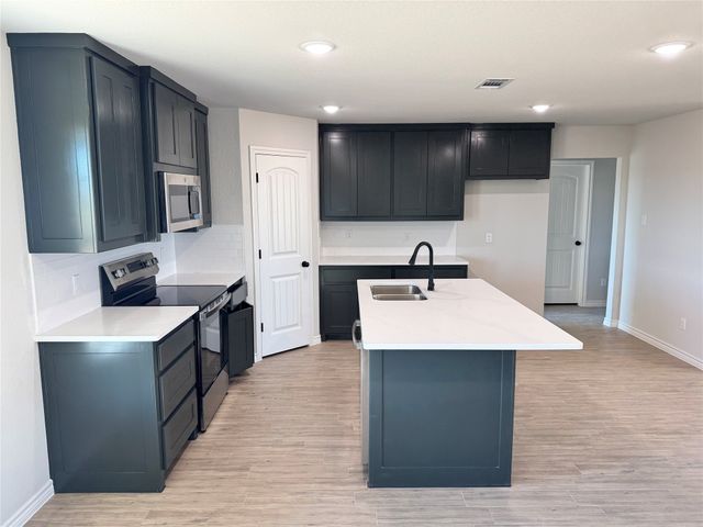 760 Smith Road, Springtown, TX 76082