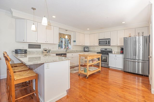 61 Sawmill Ln, Hanson, MA 02341